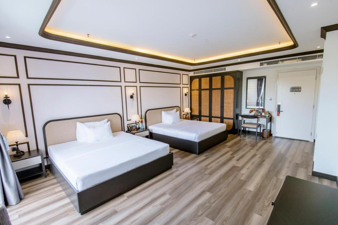 Khach San Robin Gia Nghia Hotel Exterior photo