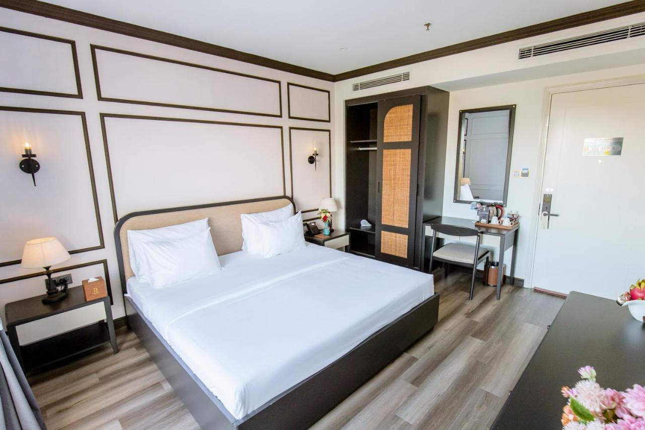 Khach San Robin Gia Nghia Hotel Exterior photo